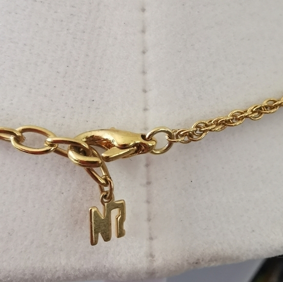 NINA Ricci authentic necklace - Picture 4 of 4